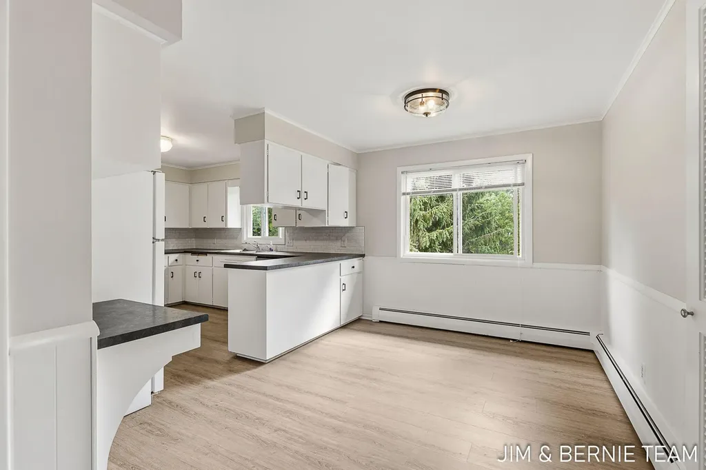 2238 Edgewood Avenue SE Grand Rapids City MI 49546