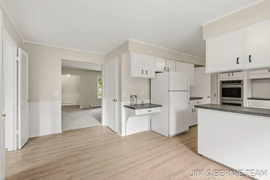 2238 Edgewood Avenue SE Grand Rapids City MI 49546