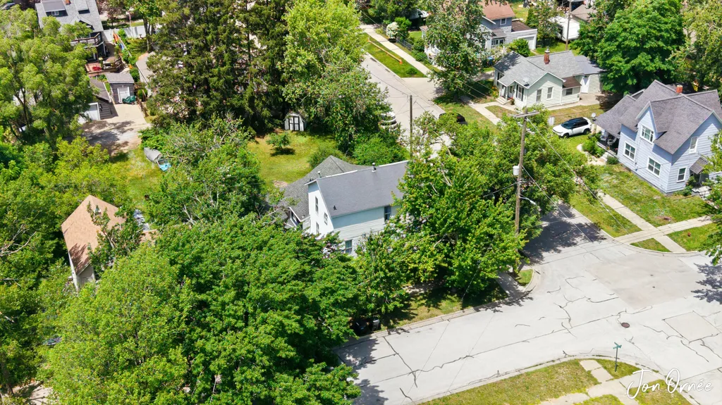 1889 Robinson Street Muskegon City MI 49441
