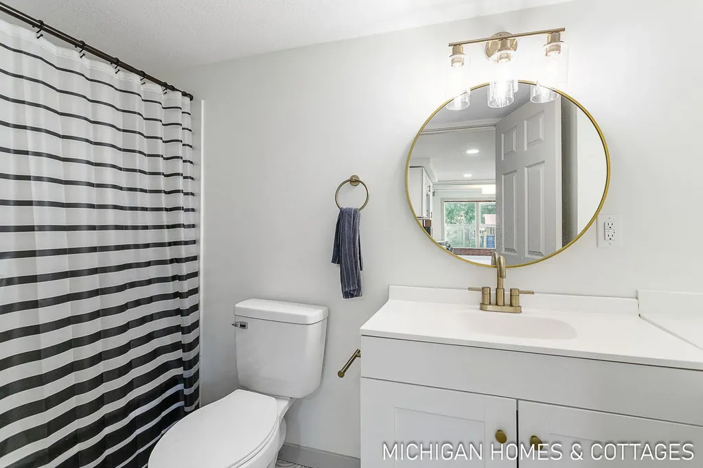 752 Jordan Lake Avenue Lake Odessa Village MI 48849