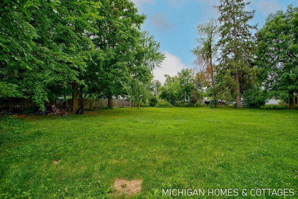 752 Jordan Lake Avenue Lake Odessa Village MI 48849