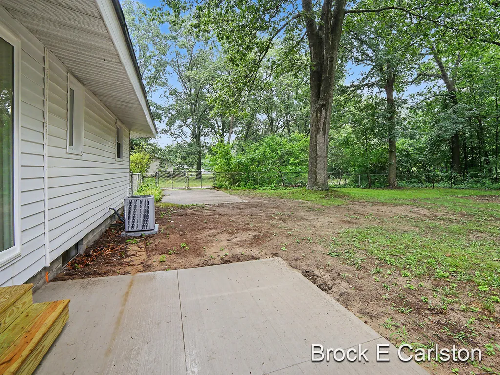 1288 Aspacia Street Laketon Township MI 49445