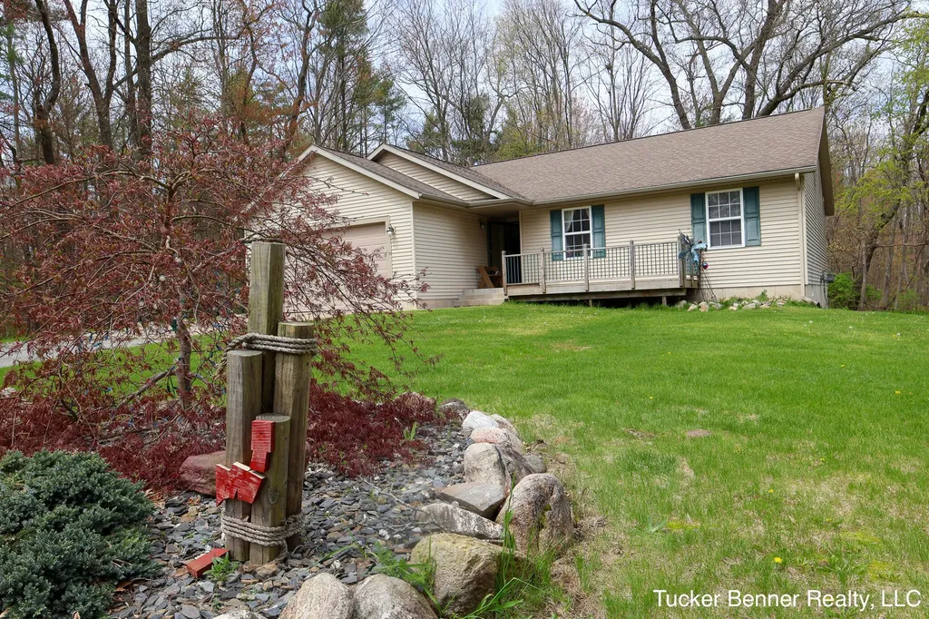 4122 Duck Lake Road Fruitland Township MI 49461