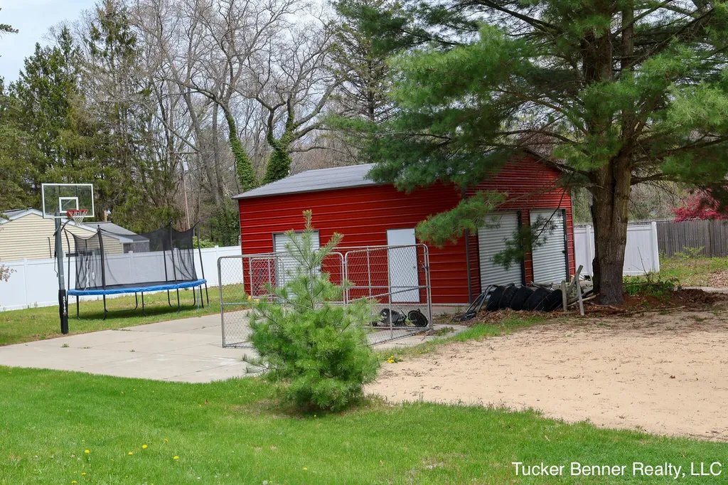 4122 Duck Lake Road Fruitland Township MI 49461