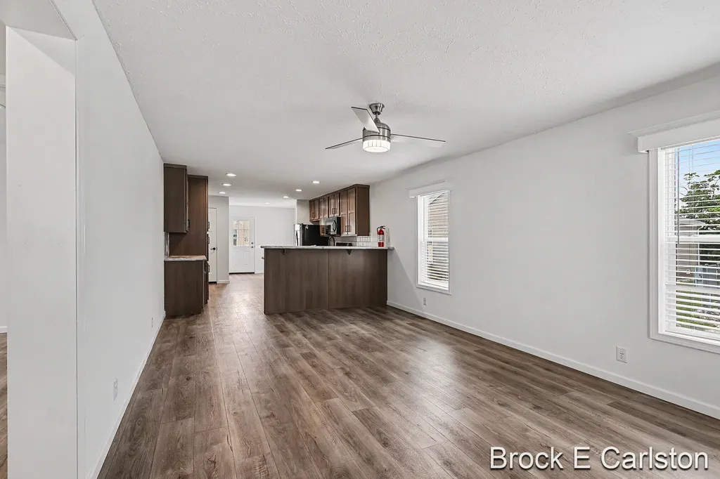 1283 E Ellis Road Norton Shores City MI 49441