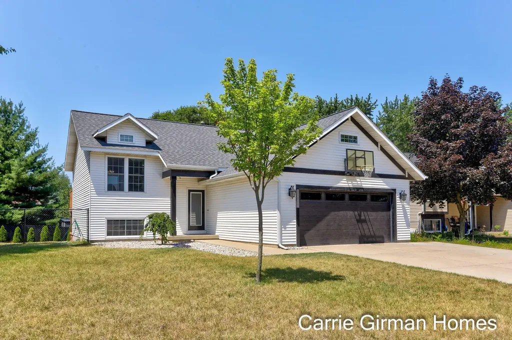 11011 Skyway Lane Allendale Charter Township MI 49401