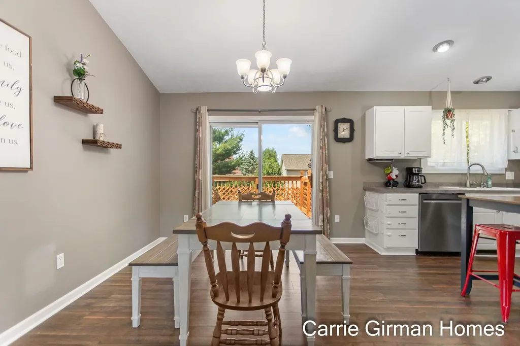 11011 Skyway Lane Allendale Charter Township MI 49401