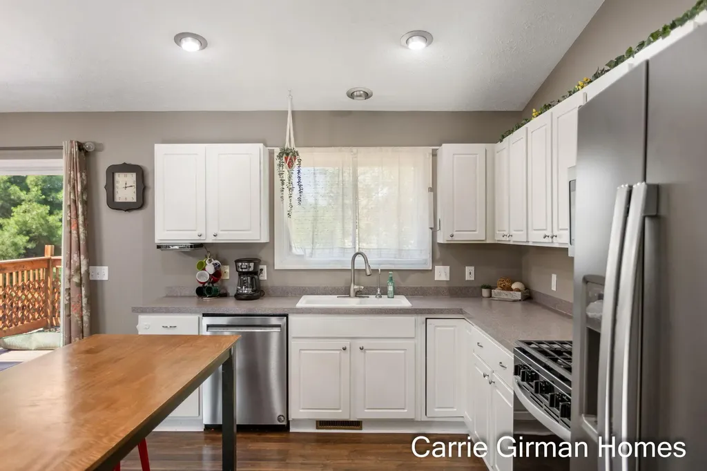 11011 Skyway Lane Allendale Charter Township MI 49401