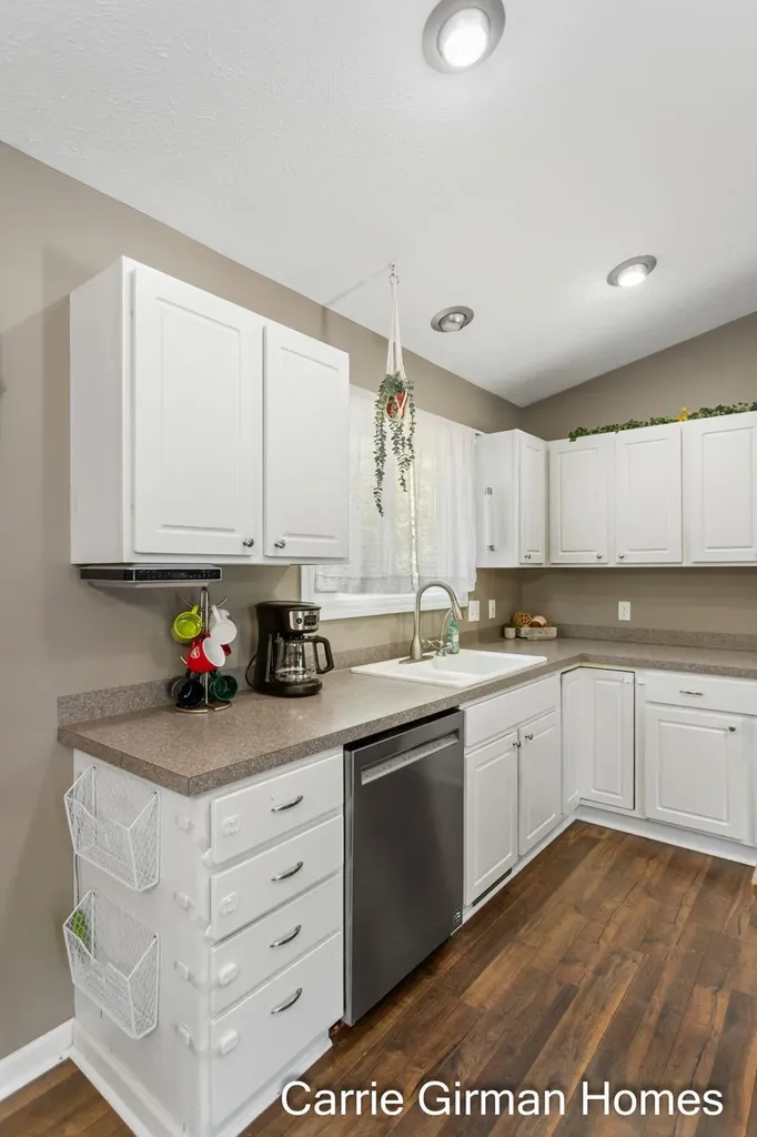 11011 Skyway Lane Allendale Charter Township MI 49401