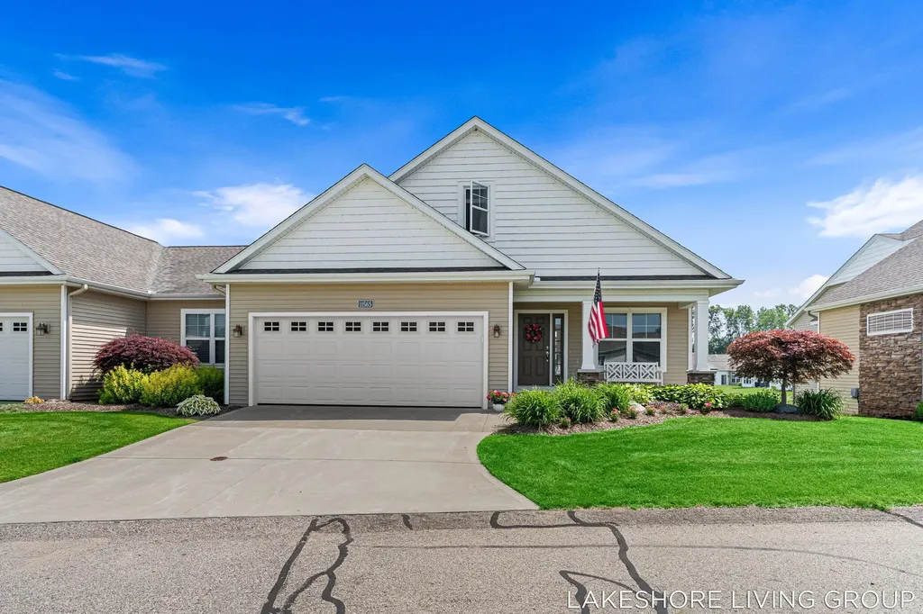 11565 S Lake Drive Holland Charter Township MI 49424