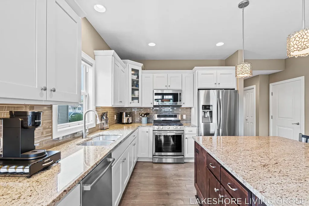 11565 S Lake Drive Holland Charter Township MI 49424