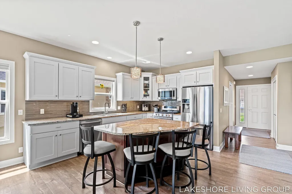 11565 S Lake Drive Holland Charter Township MI 49424
