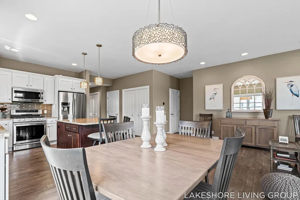 11565 S Lake Drive Holland Charter Township MI 49424