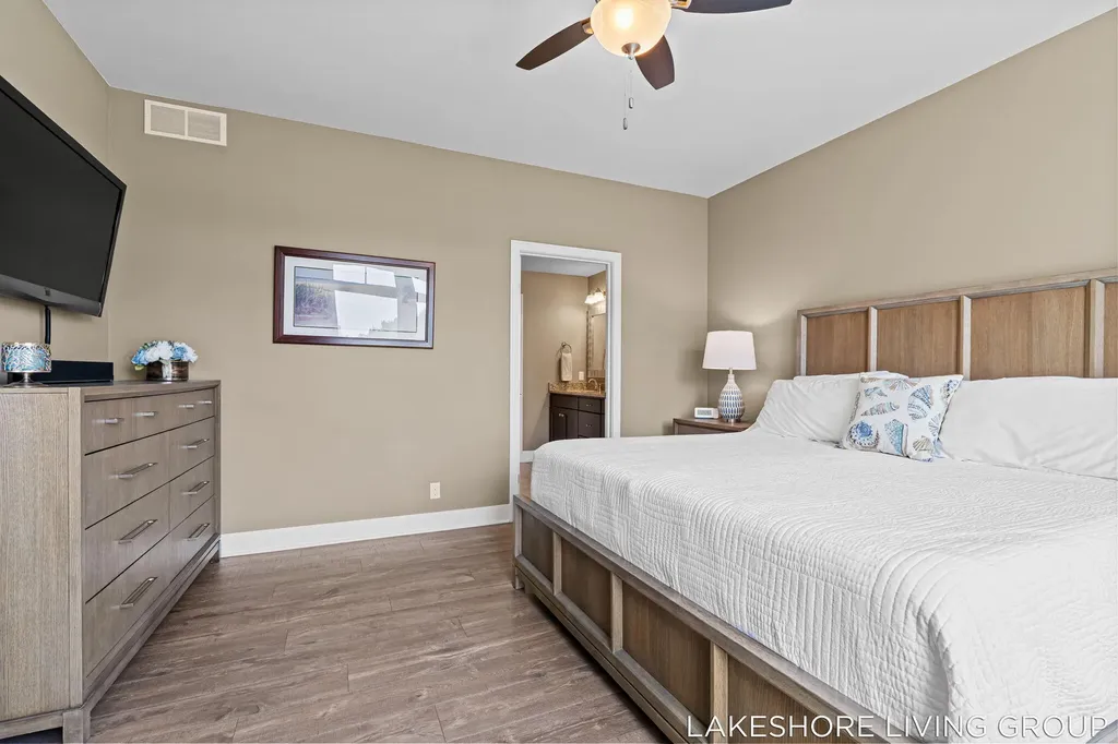 11565 S Lake Drive Holland Charter Township MI 49424