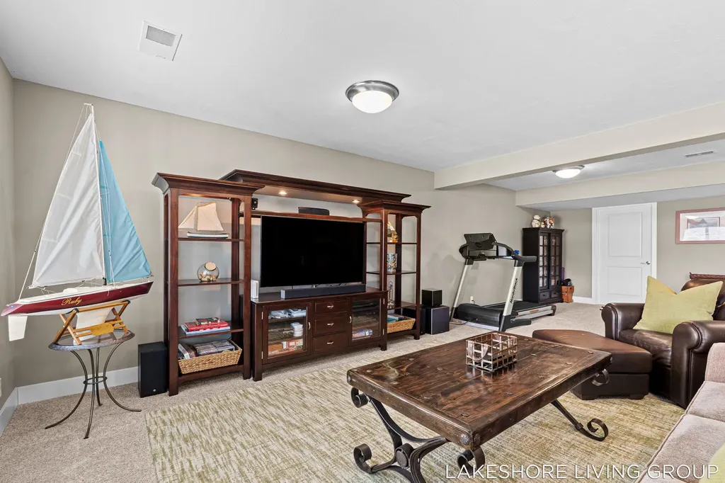 11565 S Lake Drive Holland Charter Township MI 49424