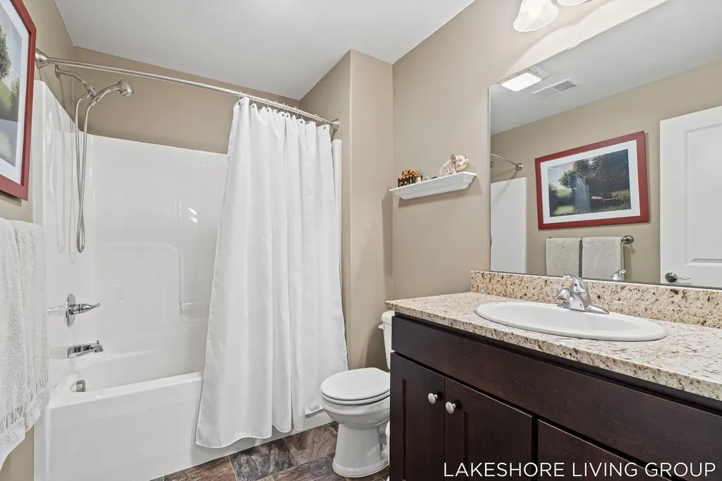 11565 S Lake Drive Holland Charter Township MI 49424