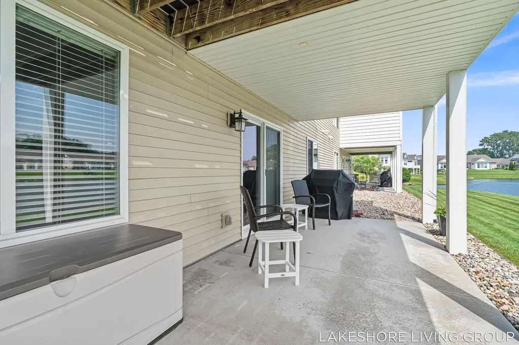 11565 S Lake Drive Holland Charter Township MI 49424