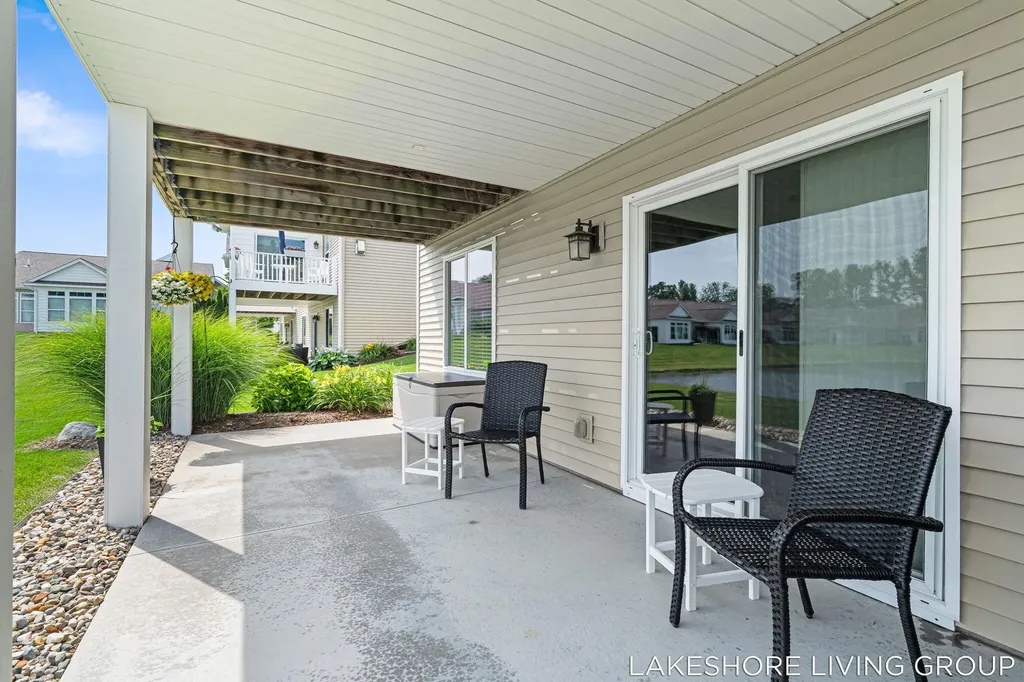 11565 S Lake Drive Holland Charter Township MI 49424