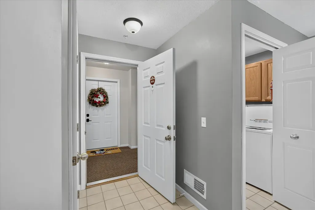 609 Curzon Court Howell City MI 48843