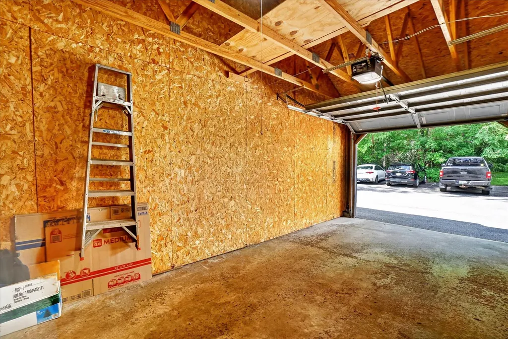 609 Curzon Court Howell City MI 48843