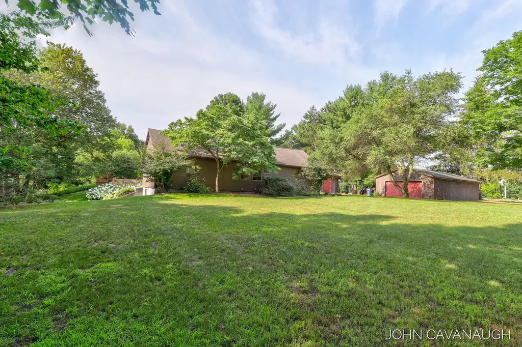 9516 Taft Street Polkton Charter Township MI 49404