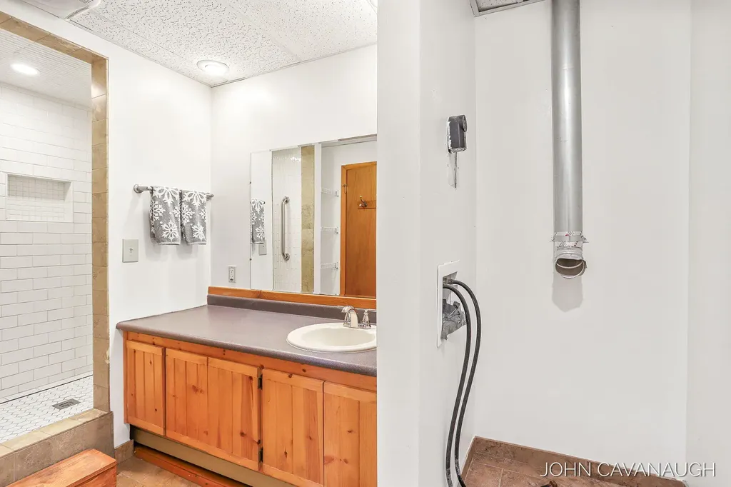 9516 Taft Street Polkton Charter Township MI 49404