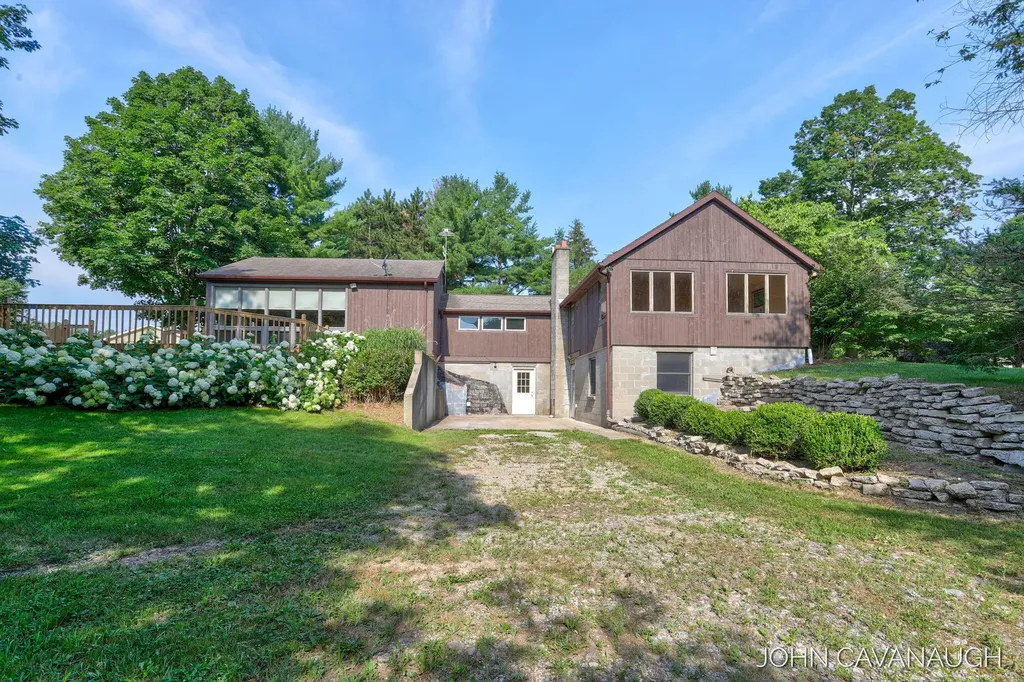 9516 Taft Street Polkton Charter Township MI 49404
