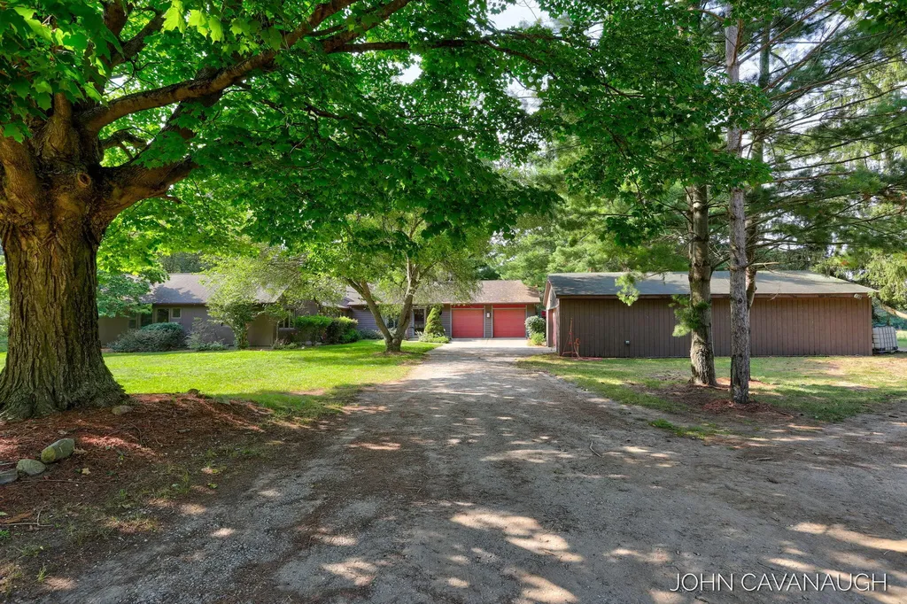 9516 Taft Street Polkton Charter Township MI 49404
