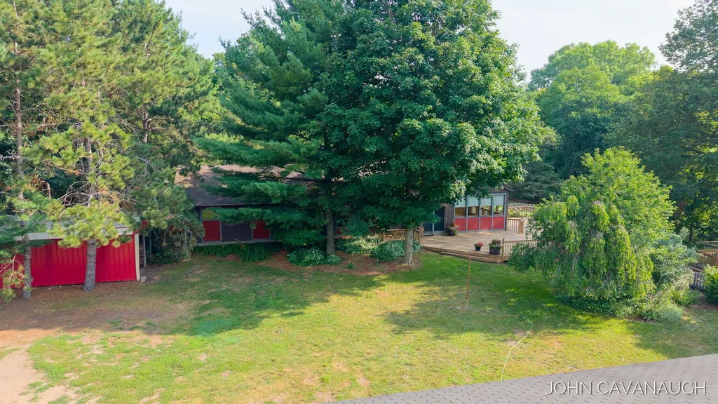9516 Taft Street Polkton Charter Township MI 49404