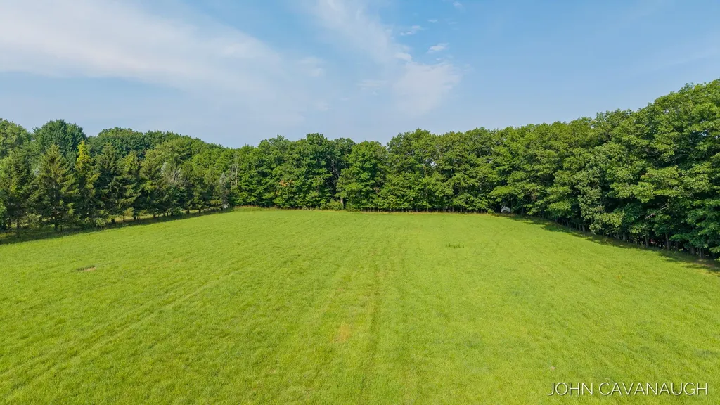 9516 Taft Street Polkton Charter Township MI 49404