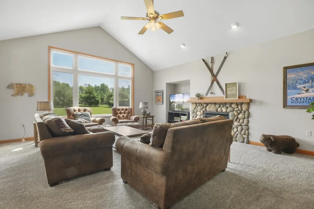 18863 Meadowlark Road Springdale Township MI 49683