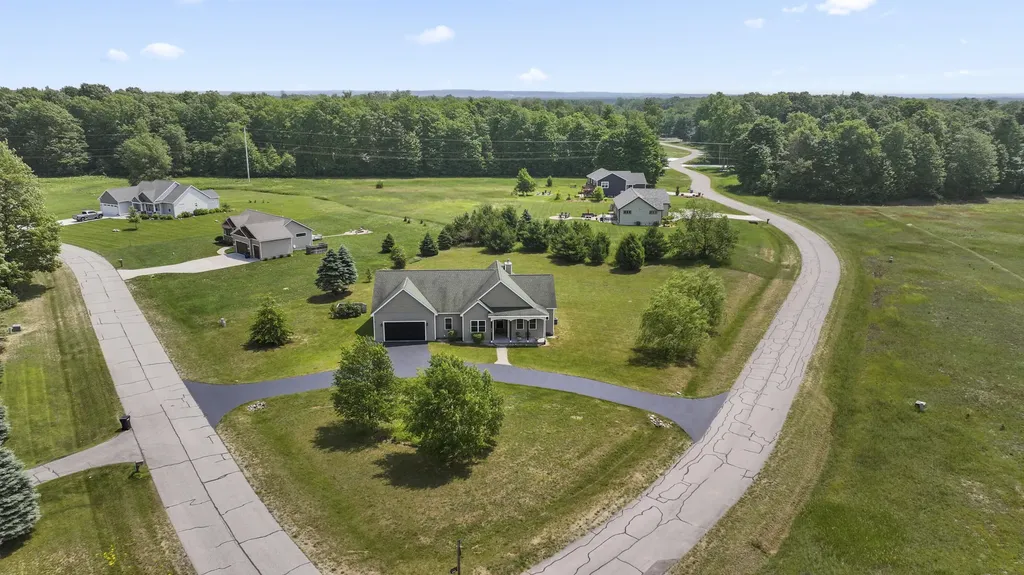 18863 Meadowlark Road Springdale Township MI 49683