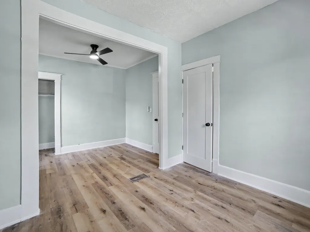 837 W Southern Avenue Muskegon City MI 49441
