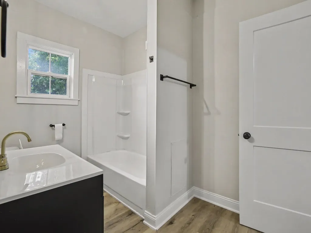 837 W Southern Avenue Muskegon City MI 49441