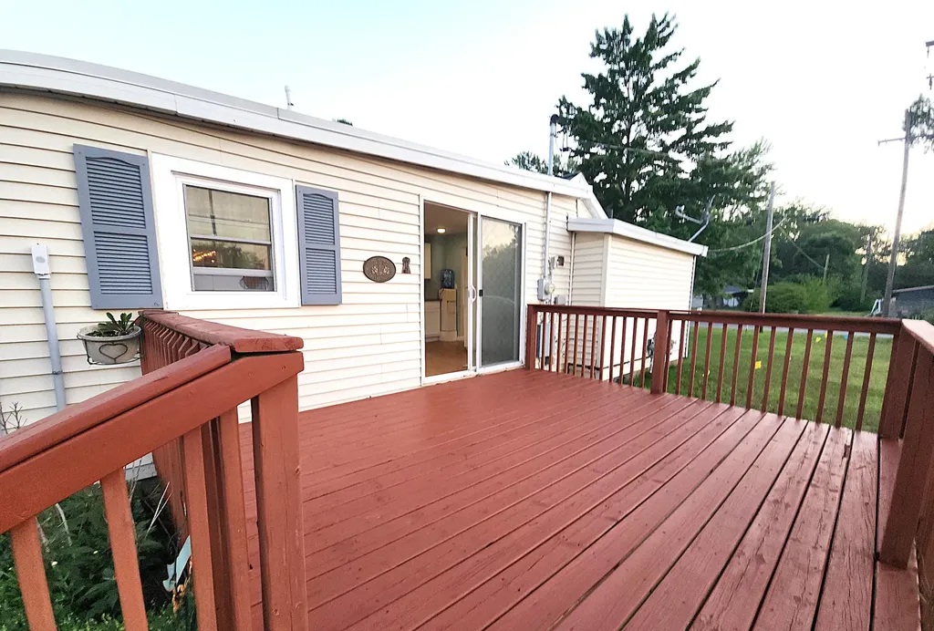 1150 S Quarterline Road Muskegon Charter Township MI 49442