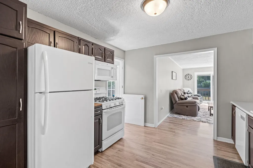 2561 Taft Avenue SW Wyoming City MI 49519
