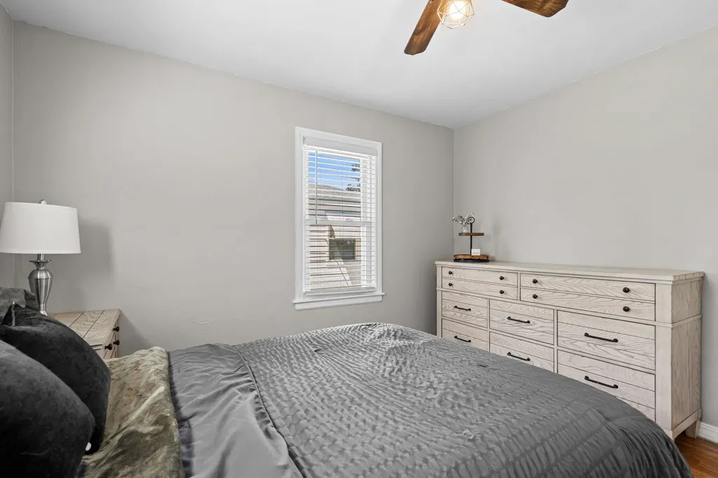 2561 Taft Avenue SW Wyoming City MI 49519