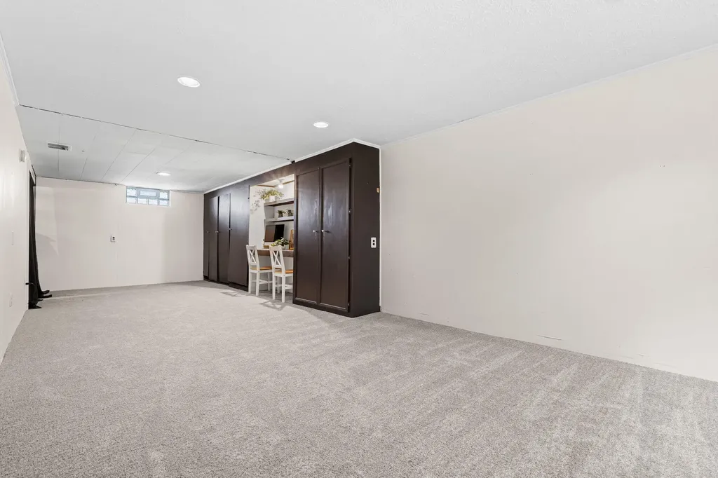 2561 Taft Avenue SW Wyoming City MI 49519