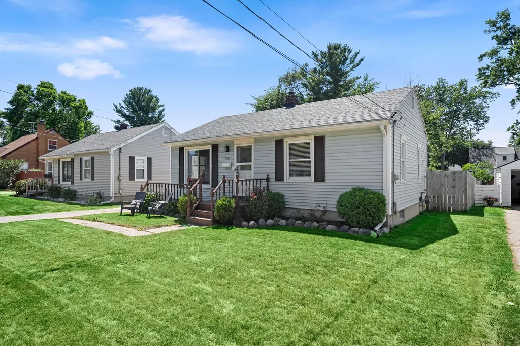 2561 Taft Avenue SW Wyoming City MI 49519