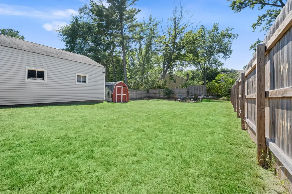 2561 Taft Avenue SW Wyoming City MI 49519