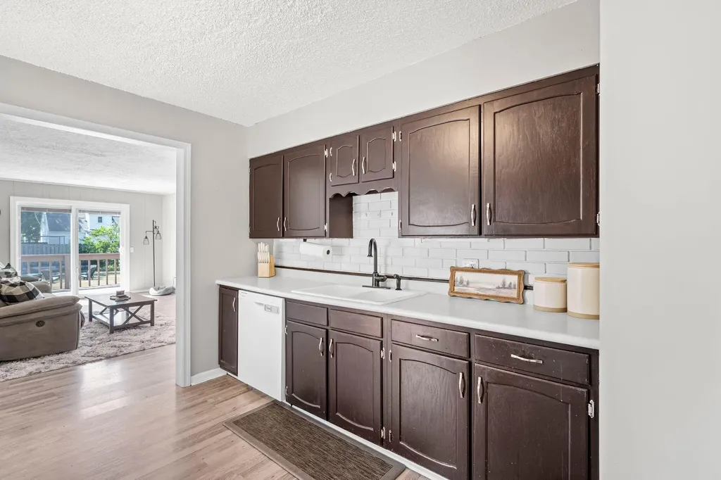 2561 Taft Avenue SW Wyoming City MI 49519