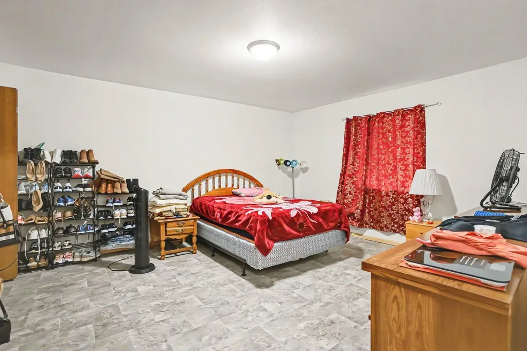 1134 Country Holland City MI 49423