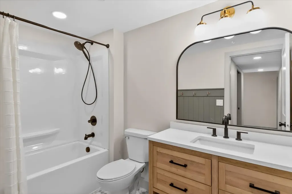 70070 2nd Avenue South Haven Charter Township MI 49090