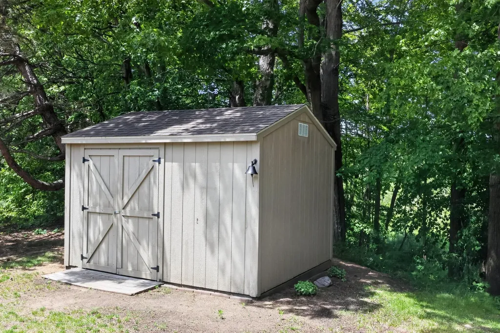 70070 2nd Avenue South Haven Charter Township MI 49090