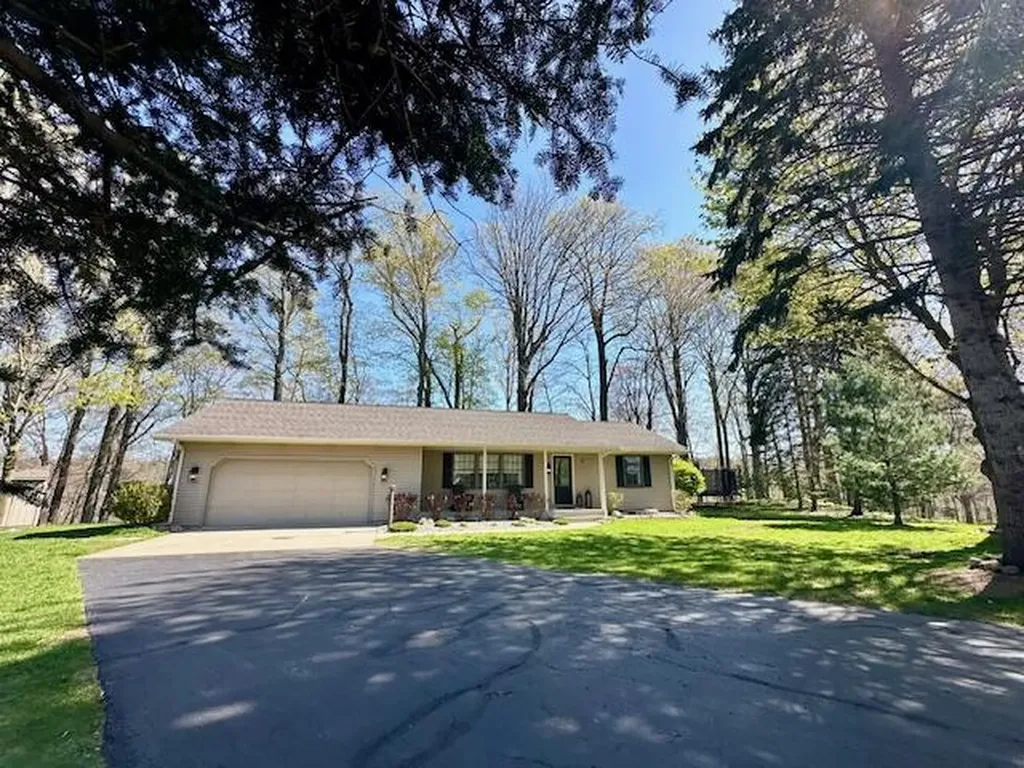 70070 2nd Avenue South Haven Charter Township MI 49090