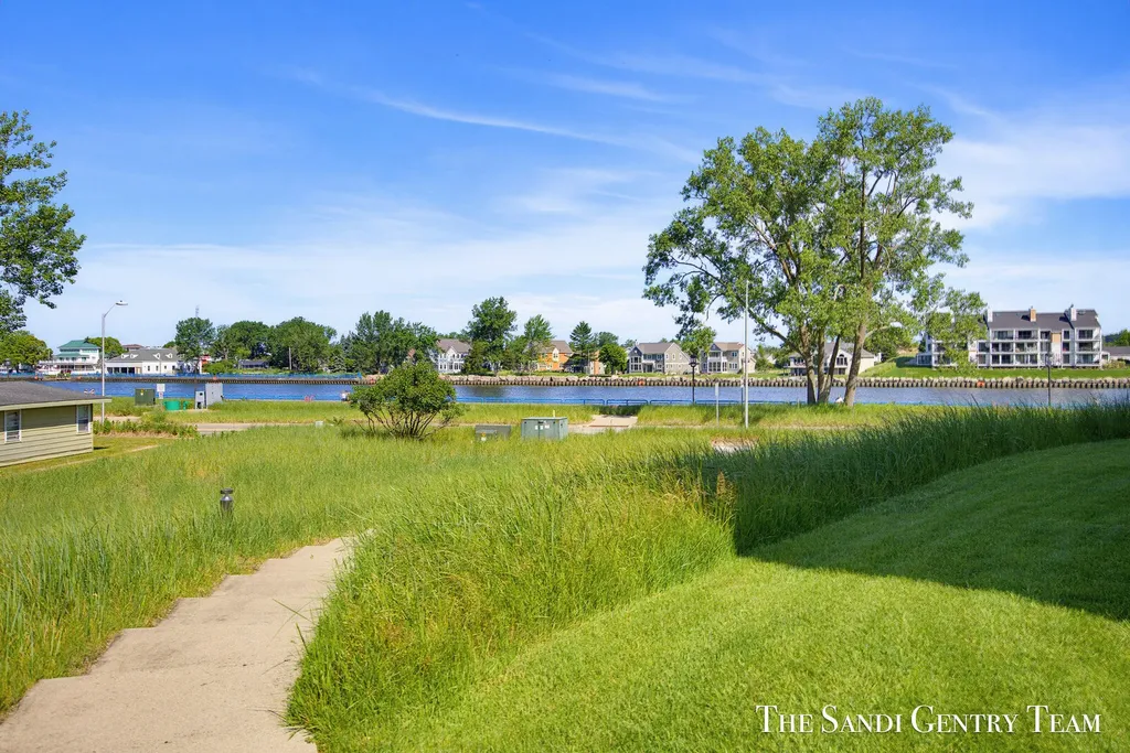 820 S Harbor Drive Grand Haven City MI 49417
