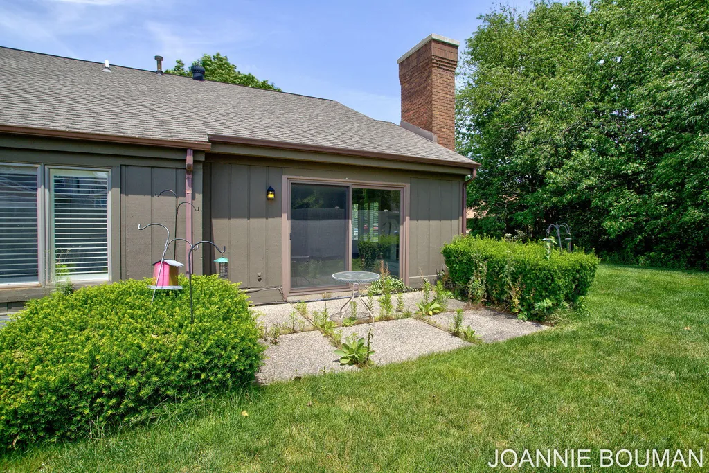 280 Winsted Avenue Holland City MI 49423