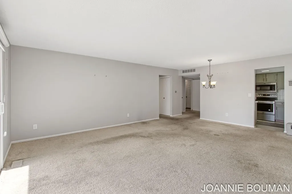 280 Winsted Avenue Holland City MI 49423