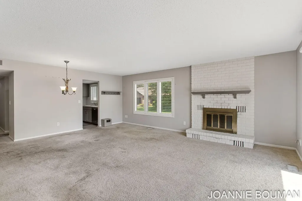 280 Winsted Avenue Holland City MI 49423