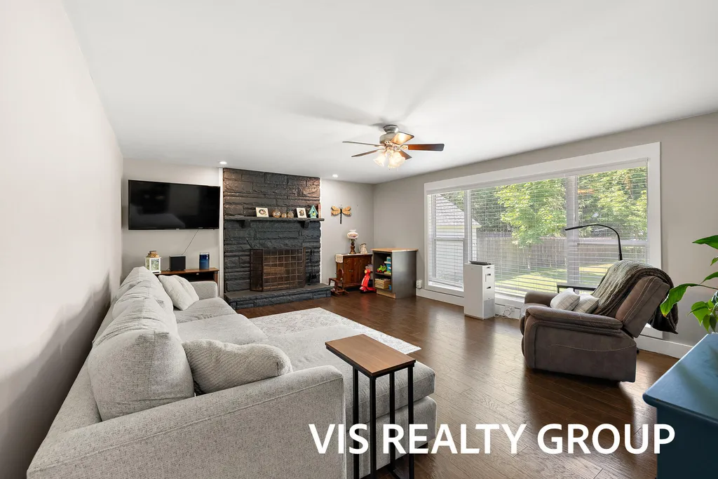 453 Lincoln Street Coopersville City MI 49404